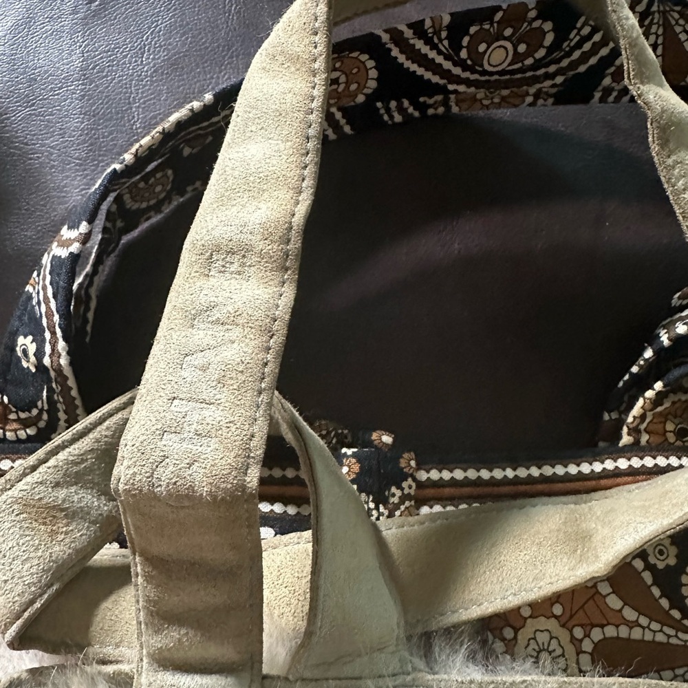 CHANEL Rabbit Fur Tote - Brown and Cream with suede accents. vintage - Picture 11 of 11